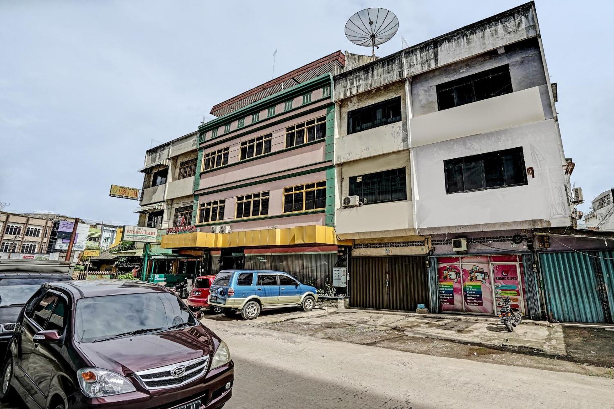 Super Oyo 91805 Hotel Wisma Bari Palembang Ngoại thất bức ảnh