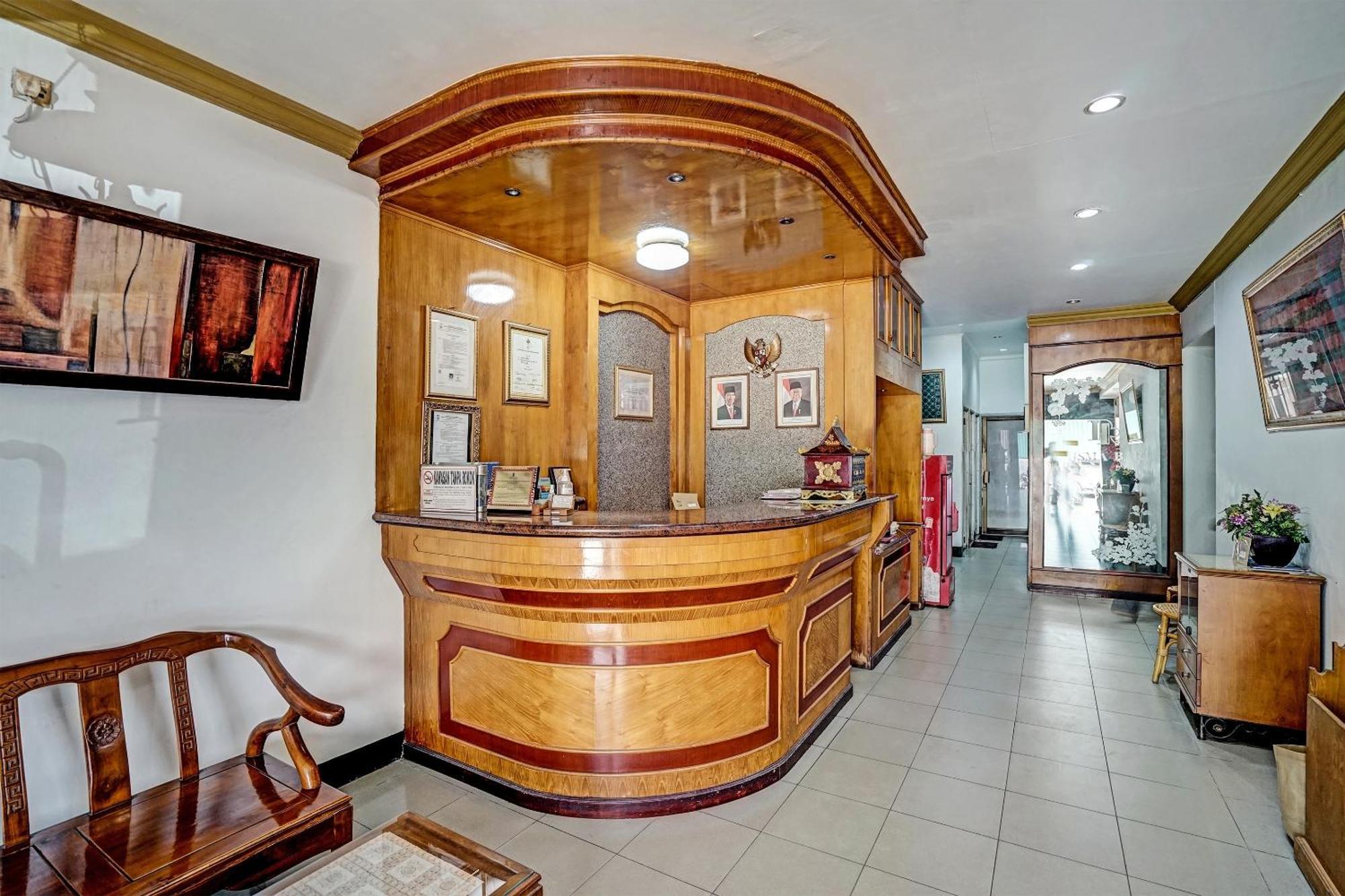 Super Oyo 91805 Hotel Wisma Bari Palembang Ngoại thất bức ảnh